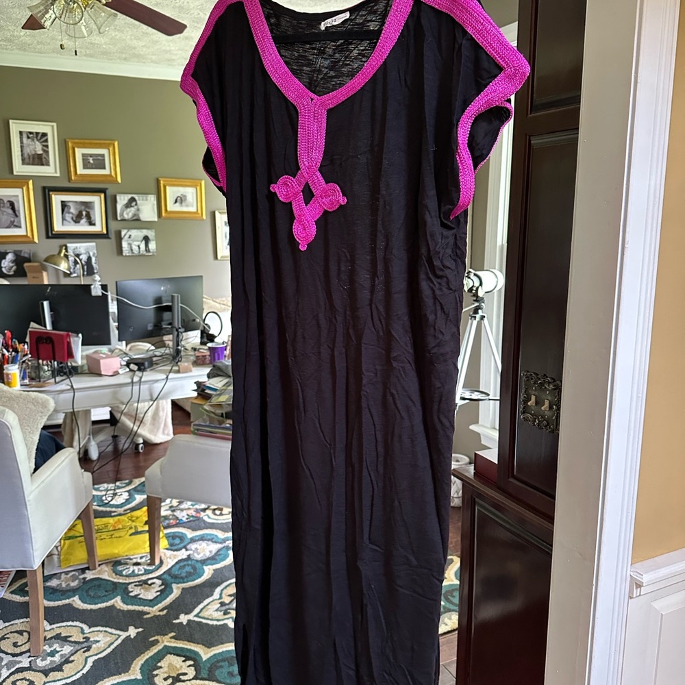 Pitusa dress/coverup, standard size, NWOT